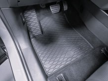 Passform Gummi-Fußmatten Mitsubishi Outlander 2023- (elektrická verze) RIG